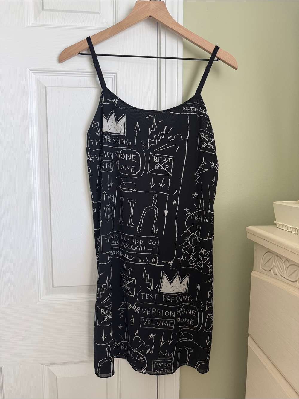Alice + Olivia x Basquiat Emmie Slip Dress Size S - Picture 2 of 7